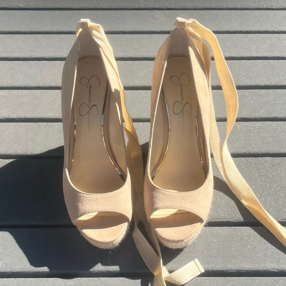 Jessica Simpson; Cream; Open-Toe; 5in Platform Wedges; Removable Ankle Tie; 9.5 - Picture 5 of 11